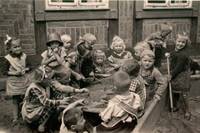 Archiv: Dora Gropius; 1940 spielende Kinder 
